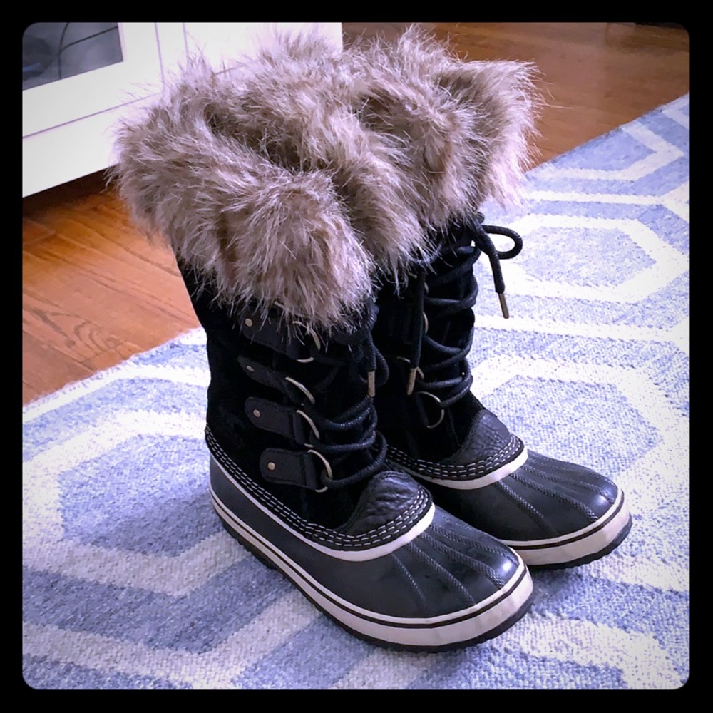 Sorel Women’s Joan of Arctic winter boots 8.5